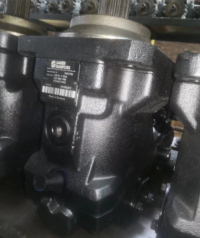 51D060 motor Danfoss Series 51 and 51-1 bent axial piston motor - Image 2