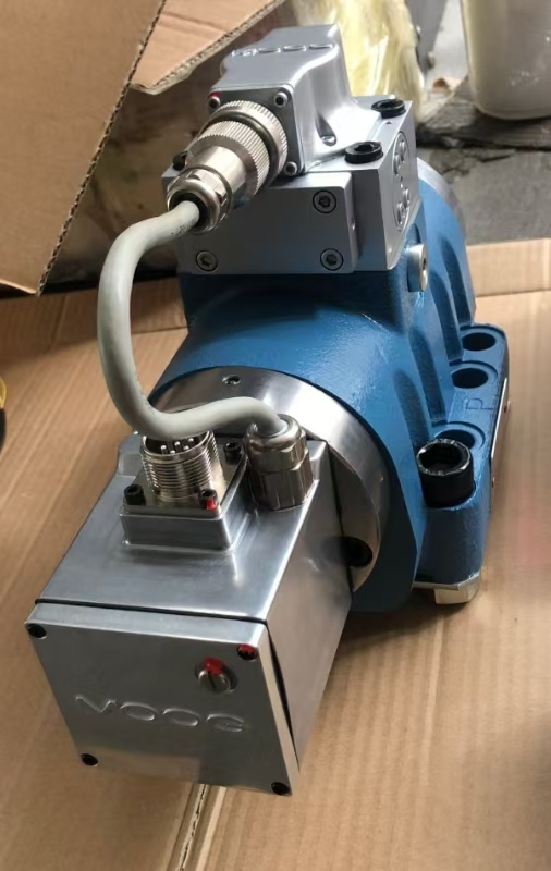 Valve service 3-stage s16joqb5vsx2-b REF. MOOG D791-4045 In Stock - Image 2