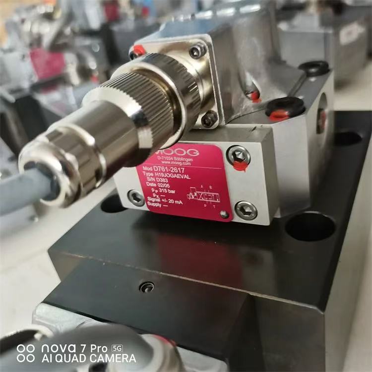 Valve service REF. MOOG D791-5055 S10JOQO5USB0-P
