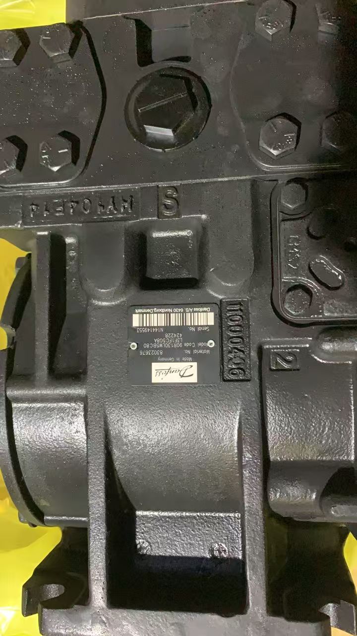 Danfoss 90L130 90 Series hydraulic piston pump 90-L-130