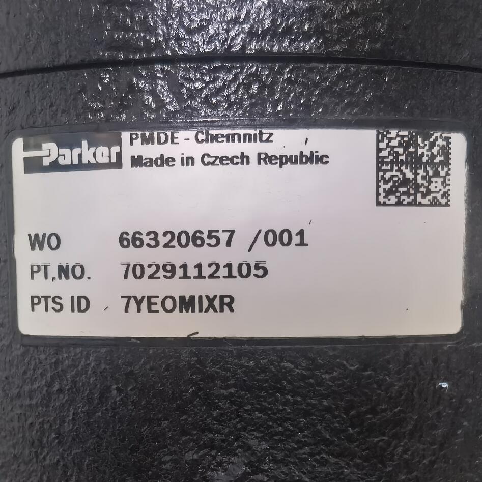 7029112105 Parker // Parker, Hydraulic Pump
