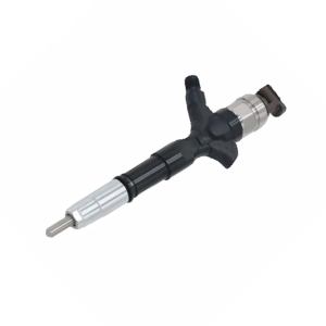 Fuel Injector 095000-0633 23670-30040 for Toyota 2KD-FTV Diesel Engine