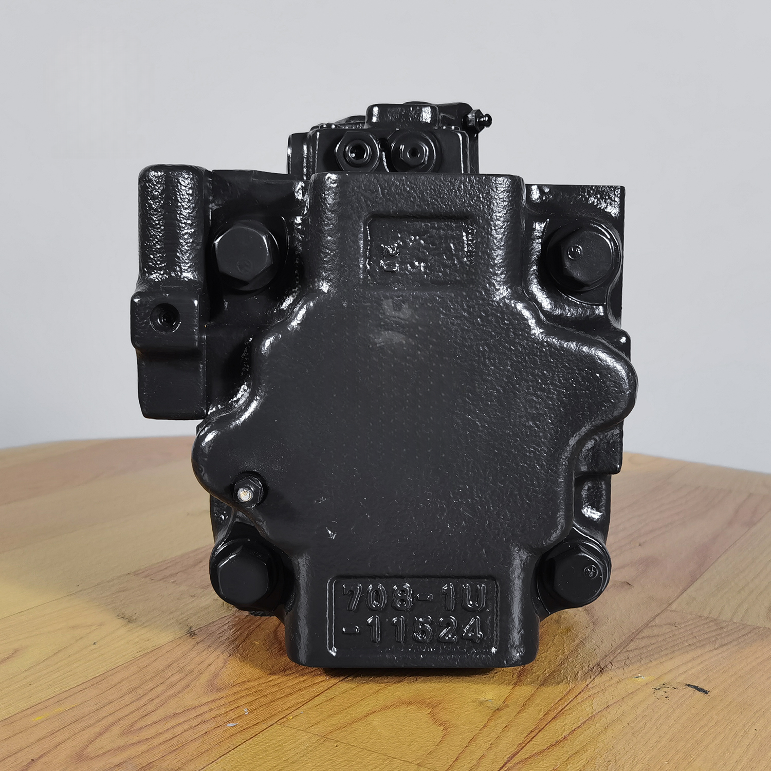 Komatsu loader WB93 hydraulic pump 708-1W-41522 - Image 4