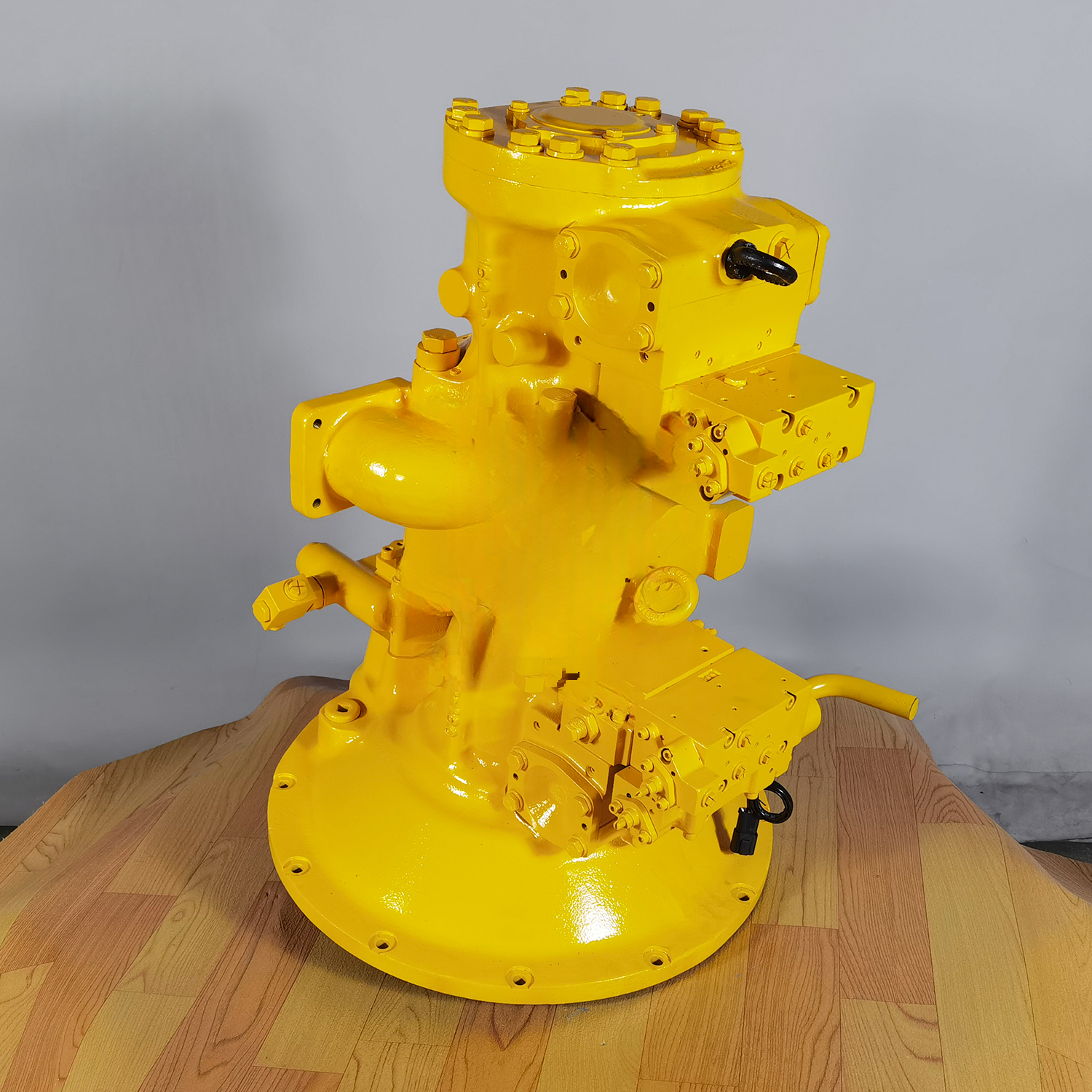 708-27-04023 Komatsu PC400-5 Hydraulic Pump - Image 2