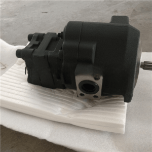 KX41-3A Hydraulic Pump Main Pump Nachi PVD-00B-15P-5G3-4982A