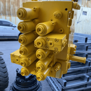 Excavator Parts R210LC-7 Main Control Valve 31N6-18000