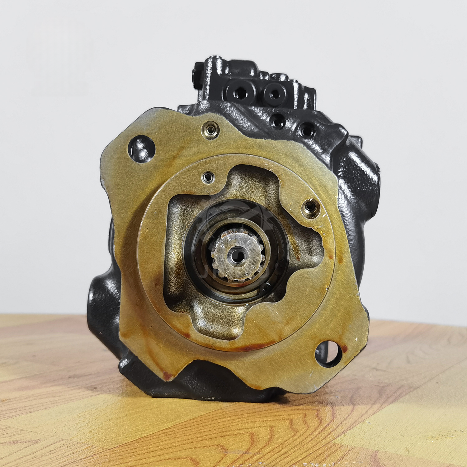 Komatsu loader WB93 hydraulic pump 708-1W-41522 - Image 3