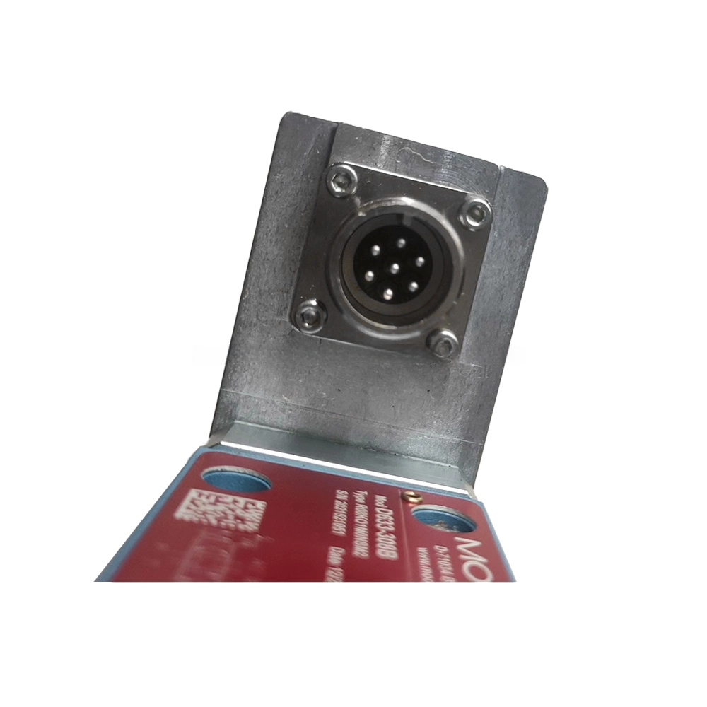 MOOG D633-308B R08KO1M0NSM2 Servo Valve in stock - Image 2