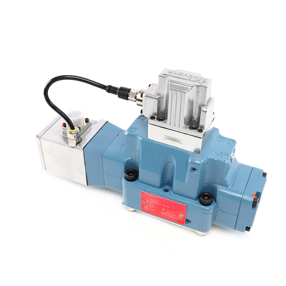 MOOG D662-2722E D02HDBMFNSF2 Servo Valve In Stock - Image 2