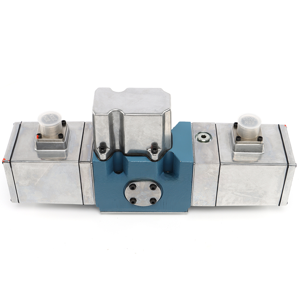 MOOG D651-314D K23TXBF6SEM2 Valve In Stock - Image 2
