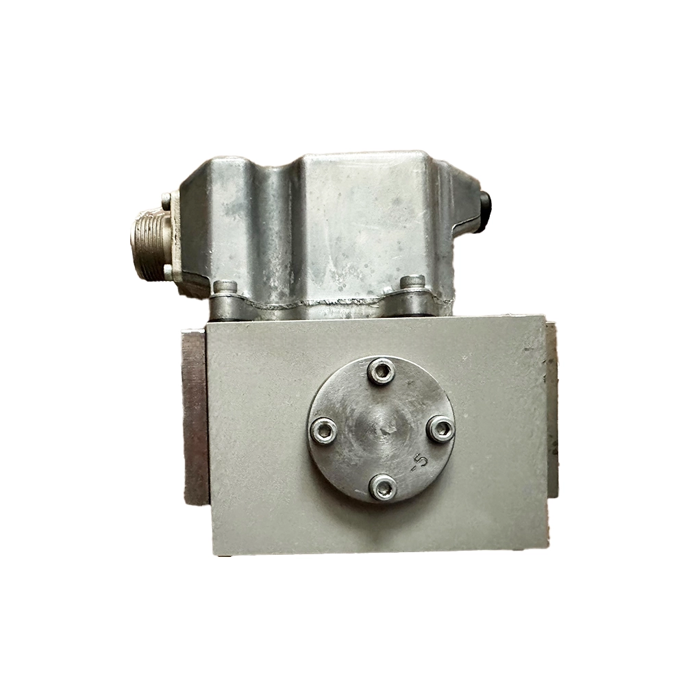 MOOG G631-3008A H10JDFM4VBR Servo Valve - Image 2