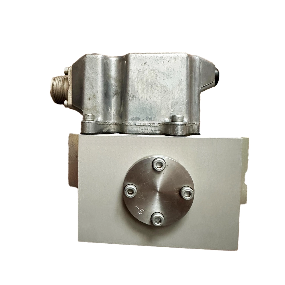 MOOG G631-3008A H10JDFM4VBR Servo Valve - Image 6