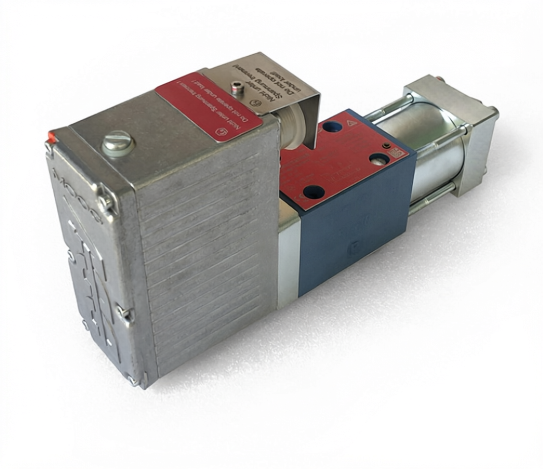 MOOG D633D2500B RXXKX1F0HSS2 Direct Drive Valve - Image 2